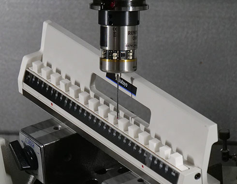 KES 社ではレニショー製の工作機械用プローブ計測も多数使われている